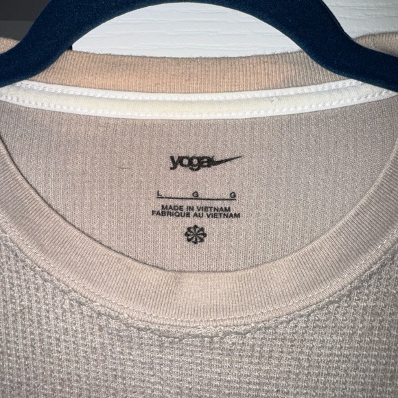 Nike Women’s Yoga Michigan State Swoosh Waffle Knit Crewneck - Picture 3 of 5